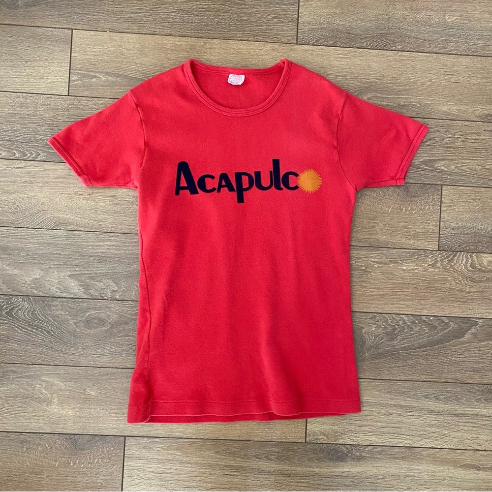 Vintage Acapulco Mexico Red Short Sleeve graphic Tee